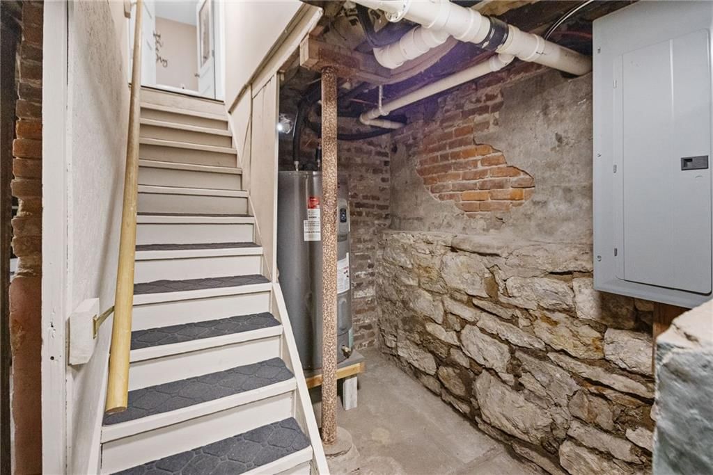 921 Clay Street — photo 26