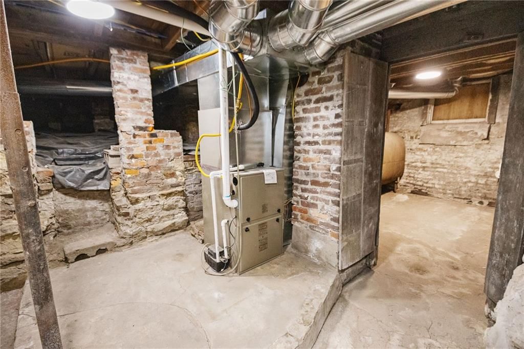 921 Clay Street — photo 27