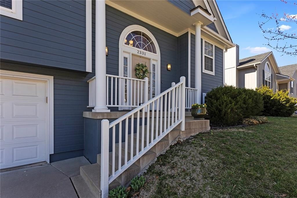 2331 NE Summerfield Drive — photo 3
