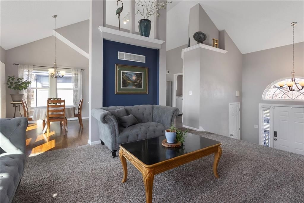 2331 NE Summerfield Drive — photo 9