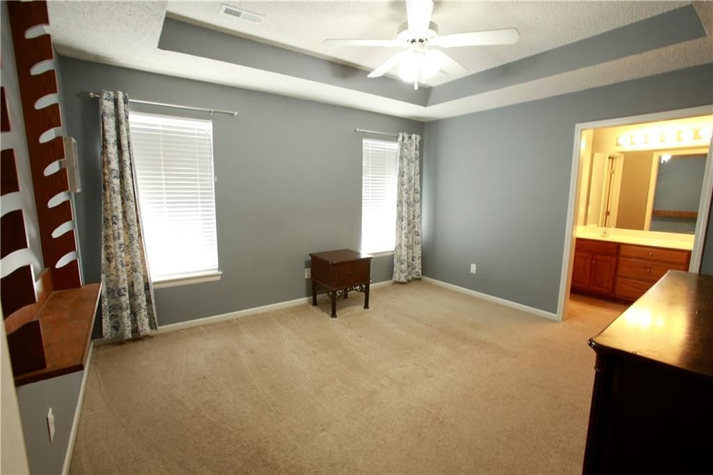734 Iron Horse Drive — photo 8