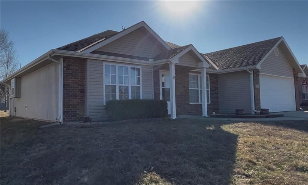 734 Iron Horse Drive — photo 23