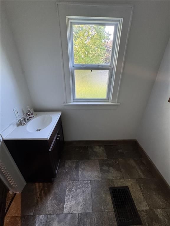 204 W 3rd Street — photo 18