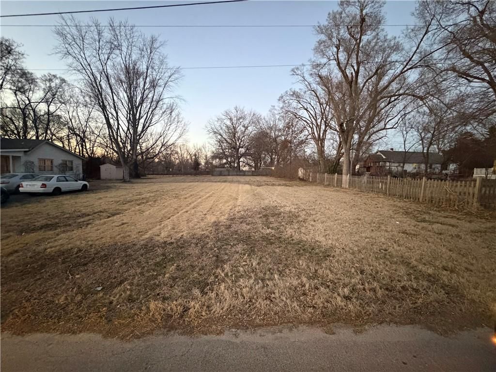806 Zumwalt Avenue — photo 1