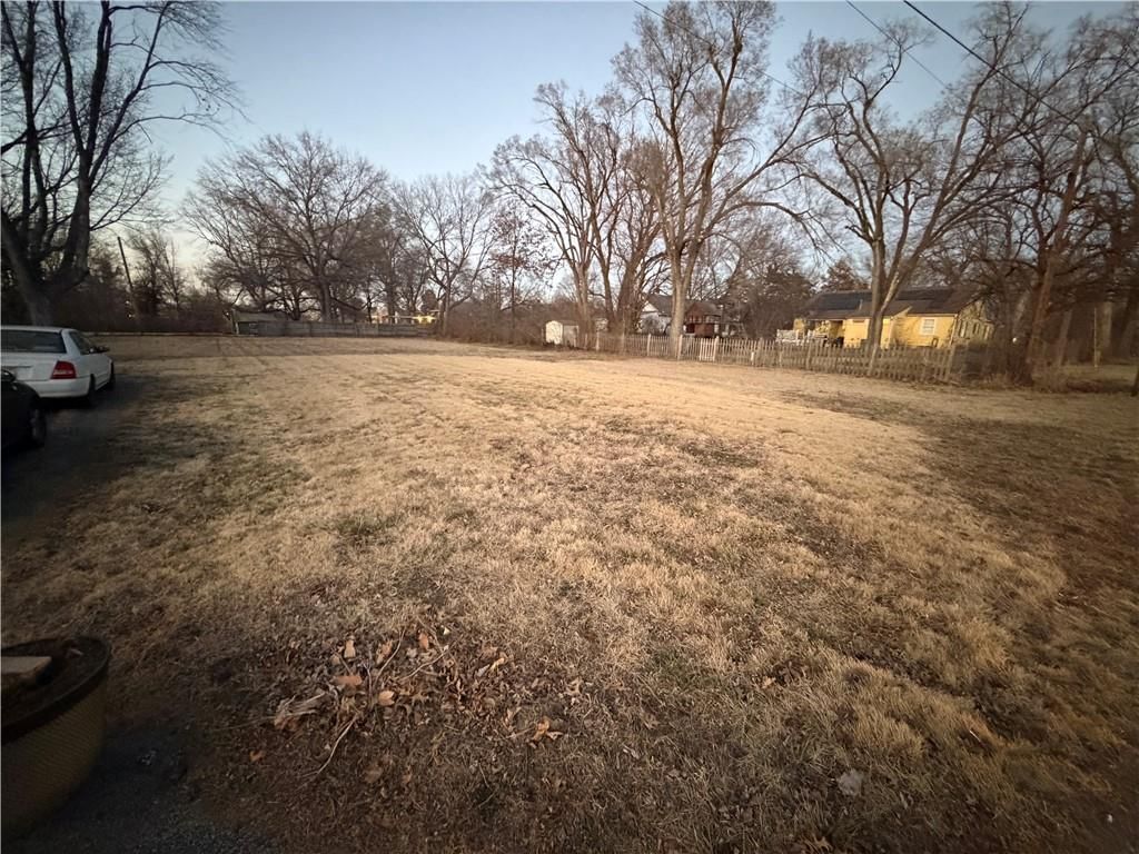 806 Zumwalt Avenue — photo 2