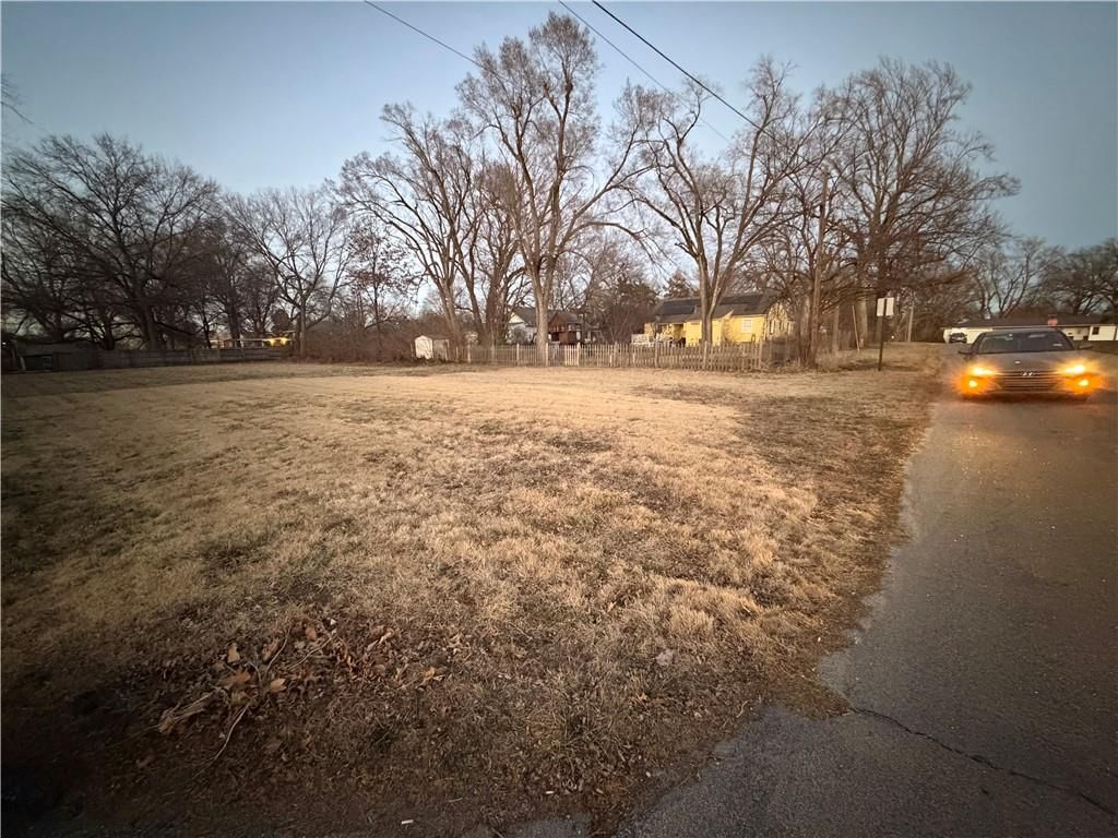 806 Zumwalt Avenue — photo 4