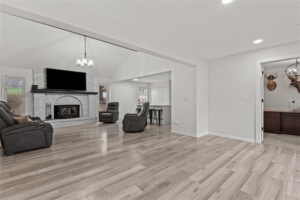 4100 N 109 Street — photo 3
