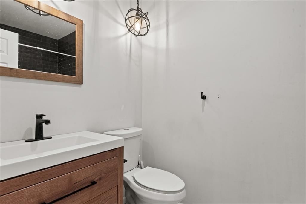 4100 N 109 Street — photo 23