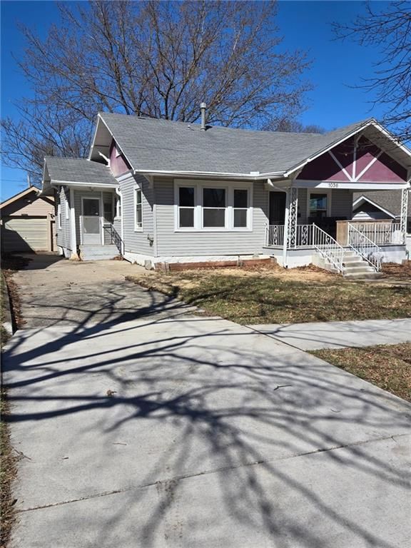 1036 Brown Avenue — photo 2