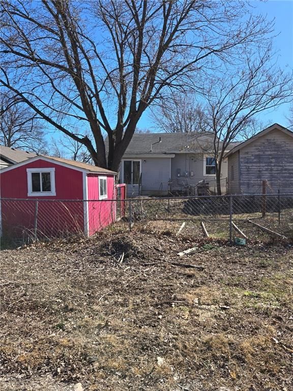 1036 Brown Avenue — photo 7