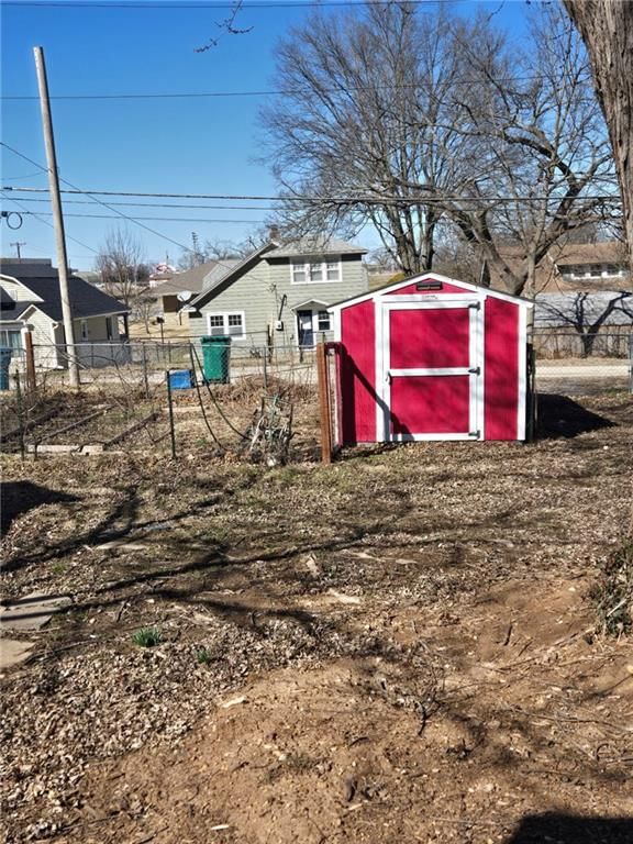 1036 Brown Avenue — photo 9