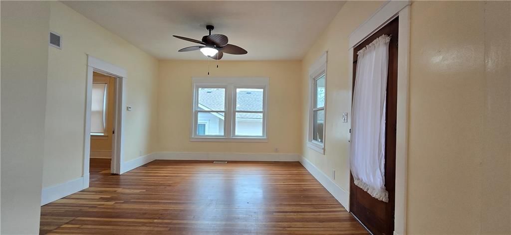 1036 Brown Avenue — photo 10