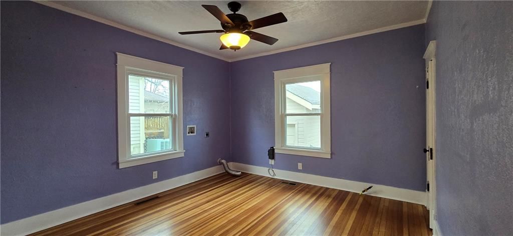 1036 Brown Avenue — photo 24