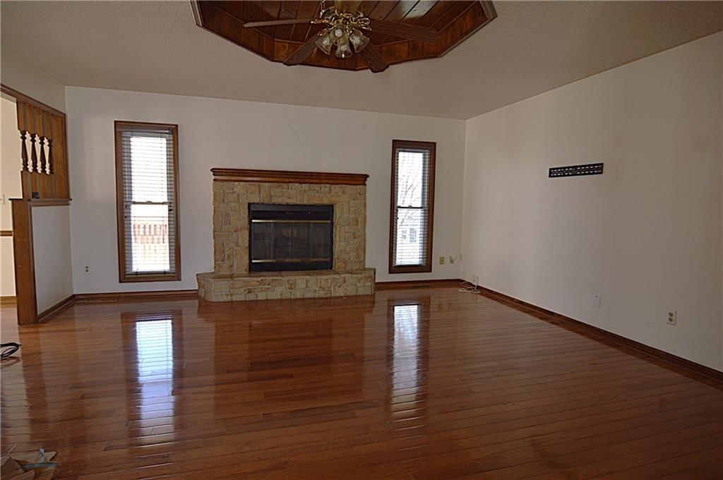 1133 NE Mulberry Street — photo 4