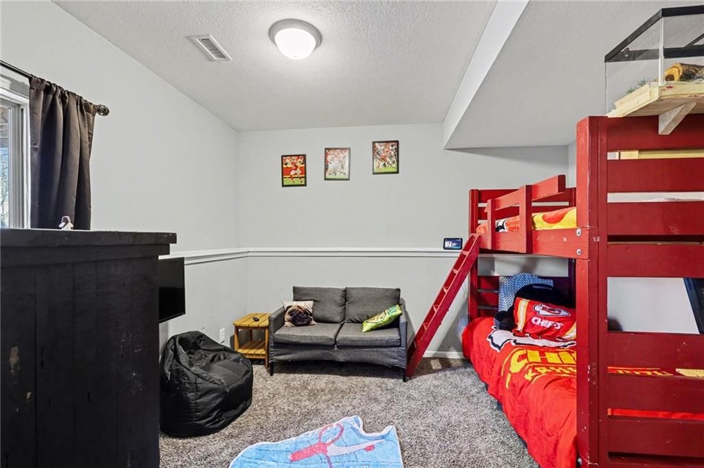 1207 E 15th Street — photo 24
