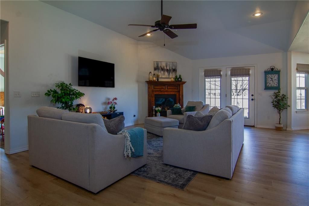 405 Villa Drive — photo 4