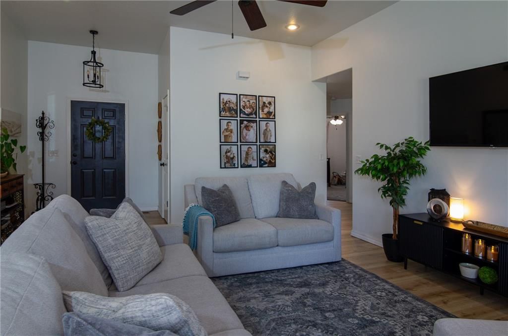 405 Villa Drive — photo 5