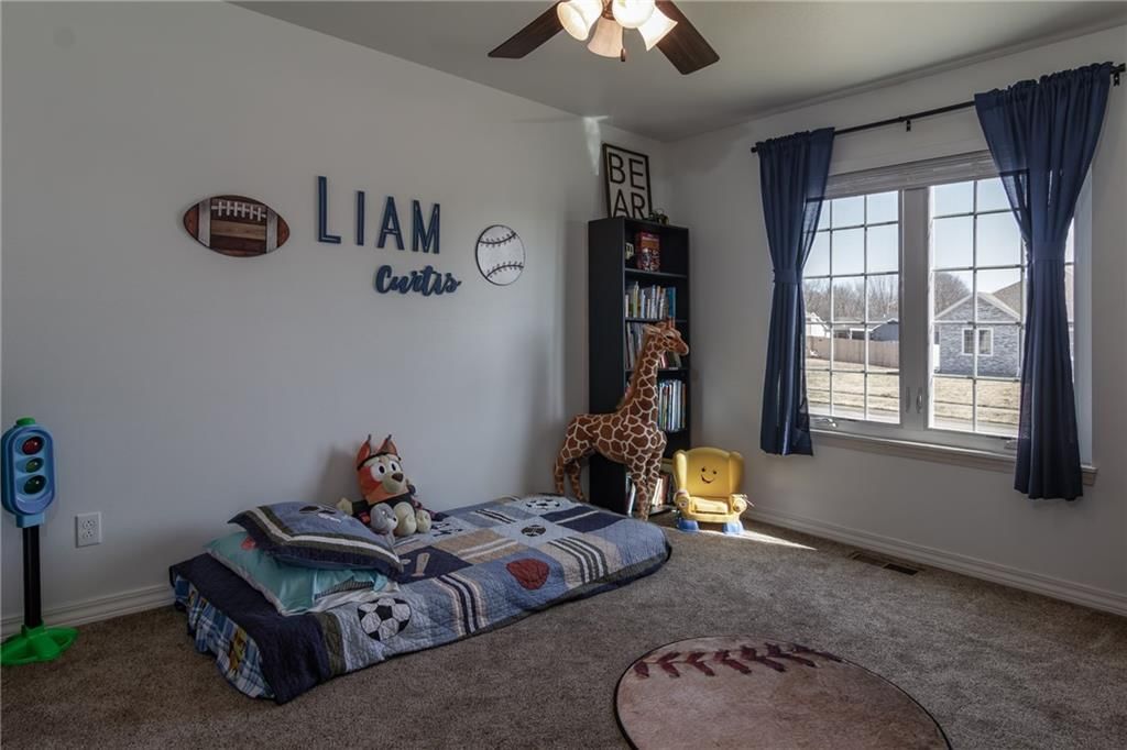 405 Villa Drive — photo 24