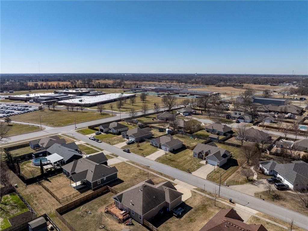 405 Villa Drive — photo 35