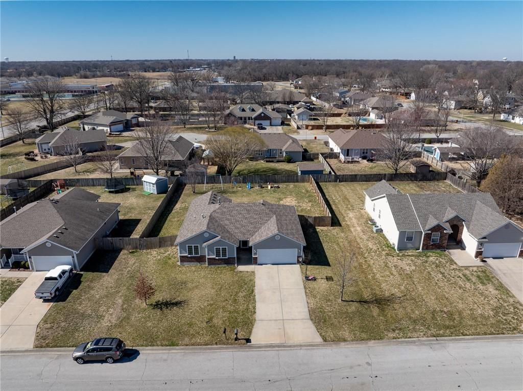 405 Villa Drive — photo 36