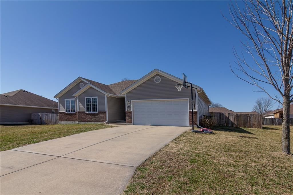 405 Villa Drive — photo 40