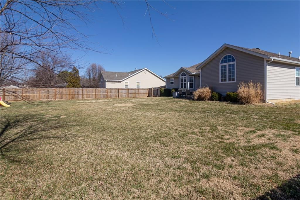 405 Villa Drive — photo 50