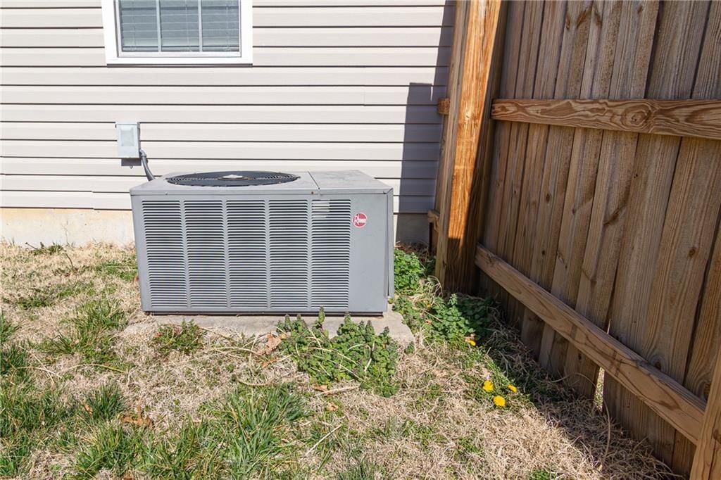 405 Villa Drive — photo 52