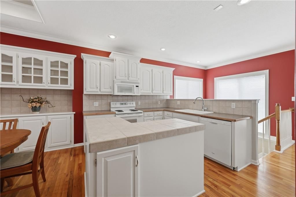 3717 S Bolger Court — photo 4
