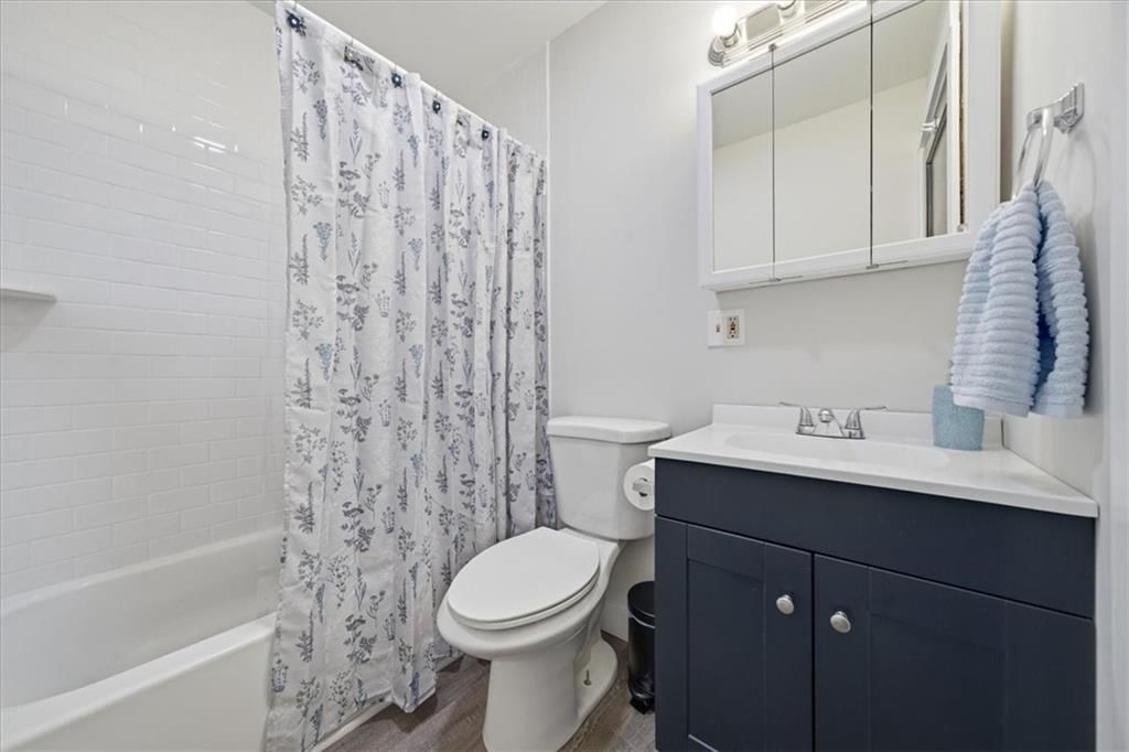 5400 Yecker Avenue — photo 11