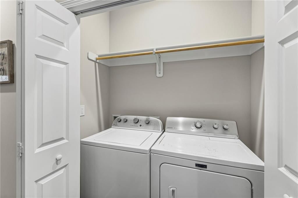 929 E Wilson Street — photo 13