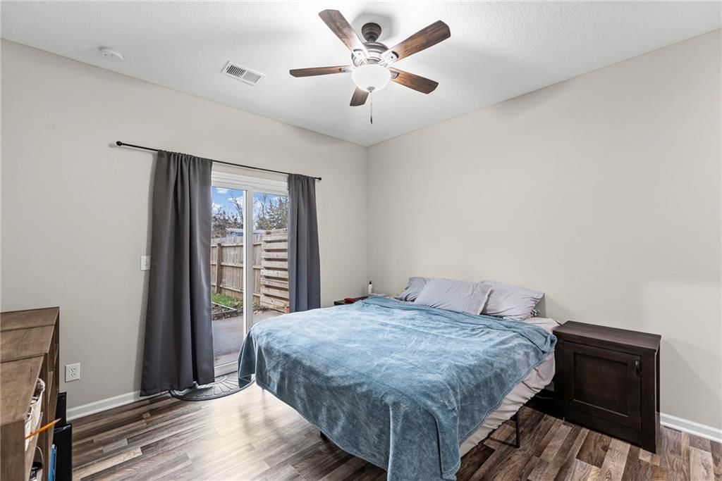 929 E Wilson Street — photo 14