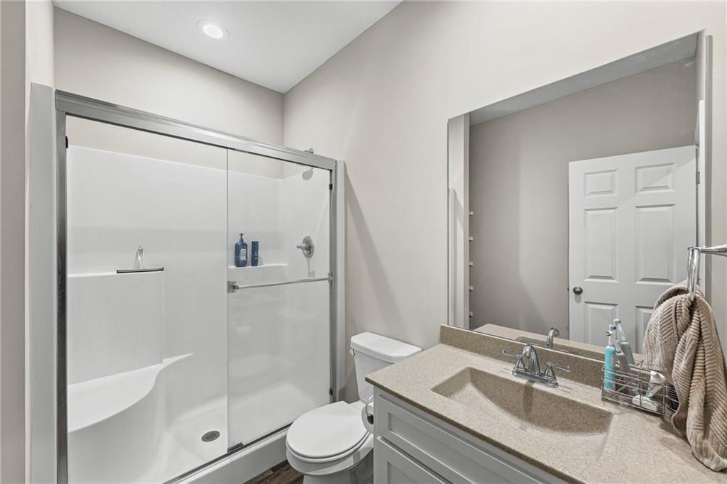 929 E Wilson Street — photo 18