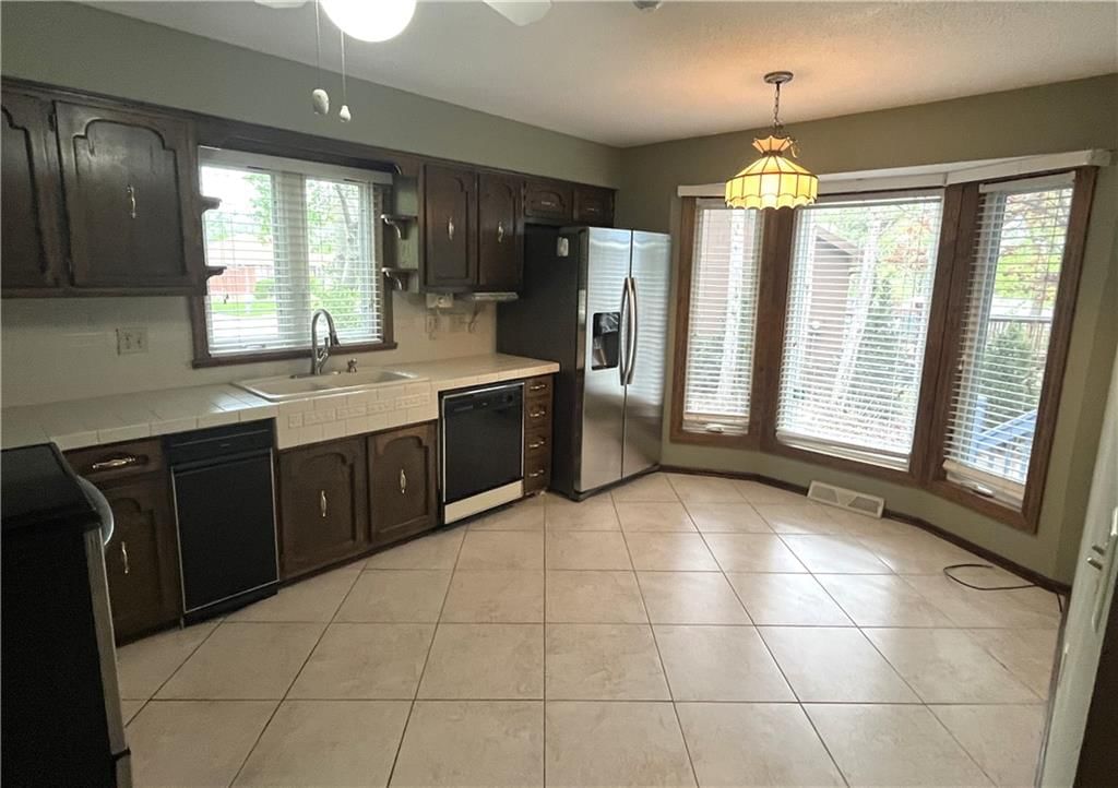 1208 SW 23rd Street — photo 6