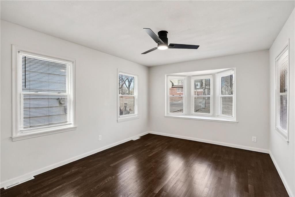 1511 E 59th Street — photo 13