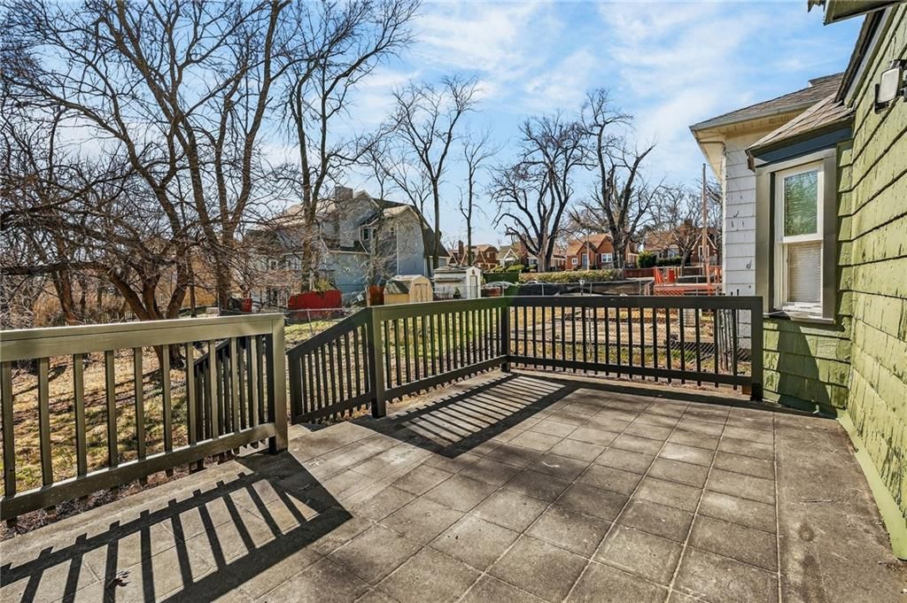 1511 E 59th Street — photo 21