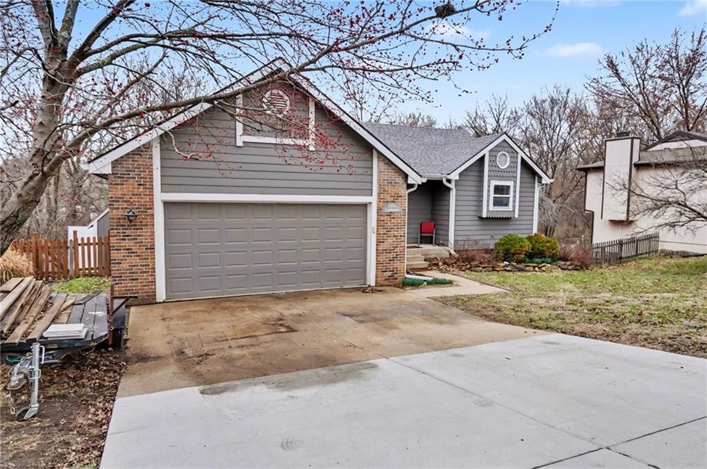 1011 Lakecrest Road — photo 3