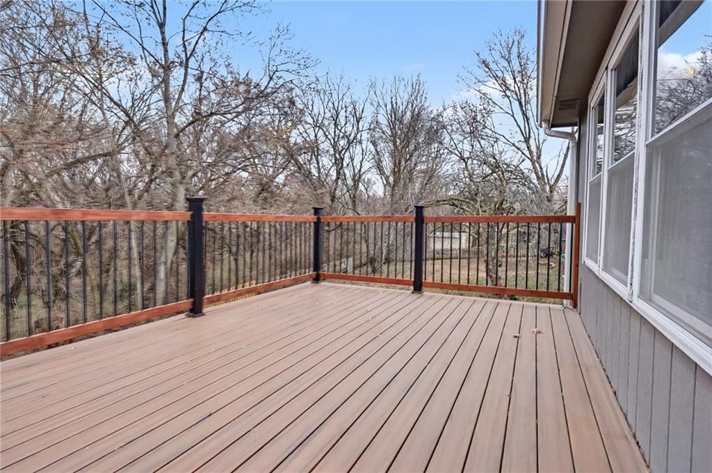 1011 Lakecrest Road — photo 34