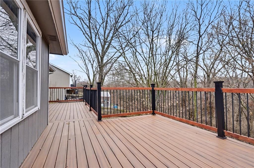 1011 Lakecrest Road — photo 35
