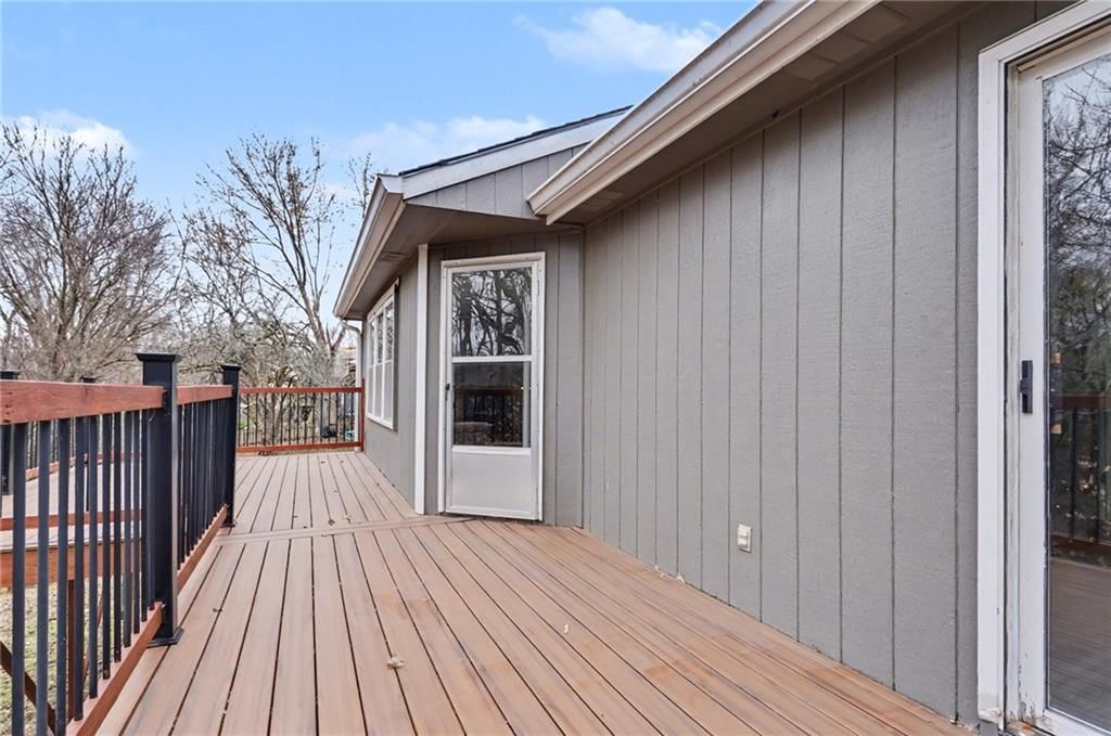 1011 Lakecrest Road — photo 36