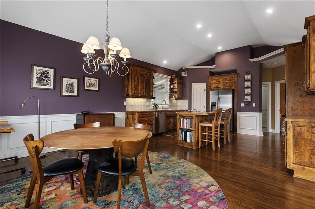 5701 NE Coral Drive — photo 9