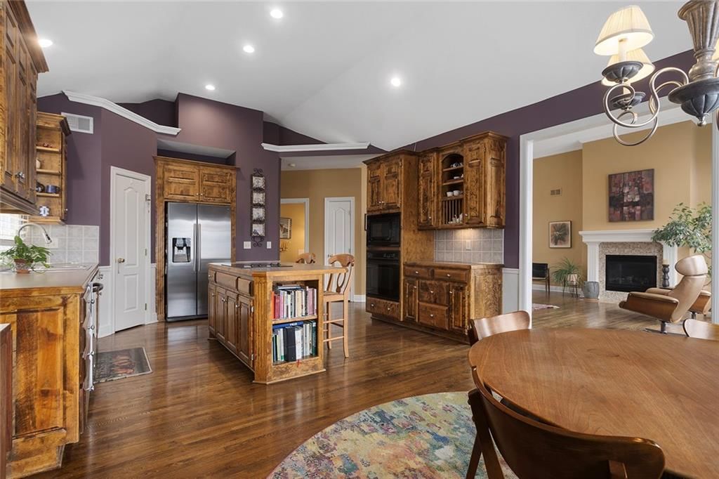 5701 NE Coral Drive — photo 10