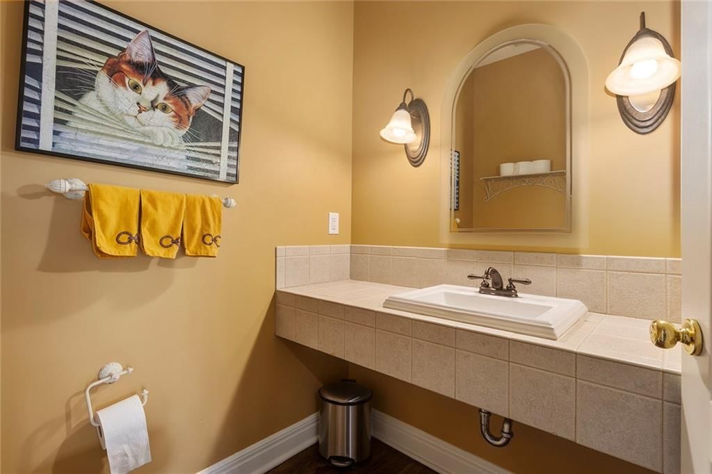 5701 NE Coral Drive — photo 14