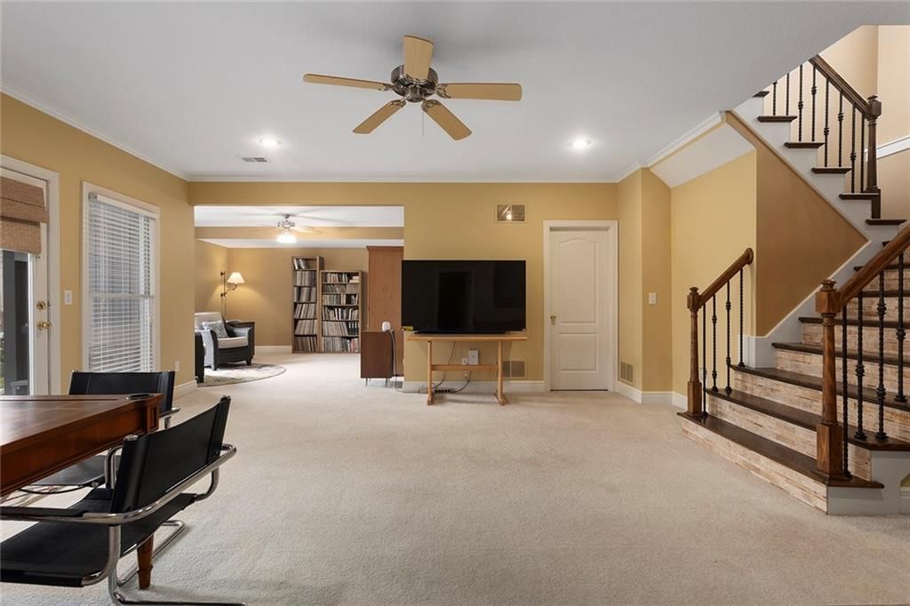 5701 NE Coral Drive — photo 23