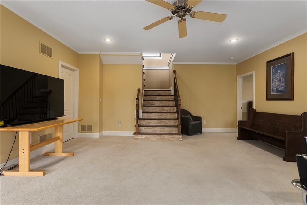 5701 NE Coral Drive — photo 24