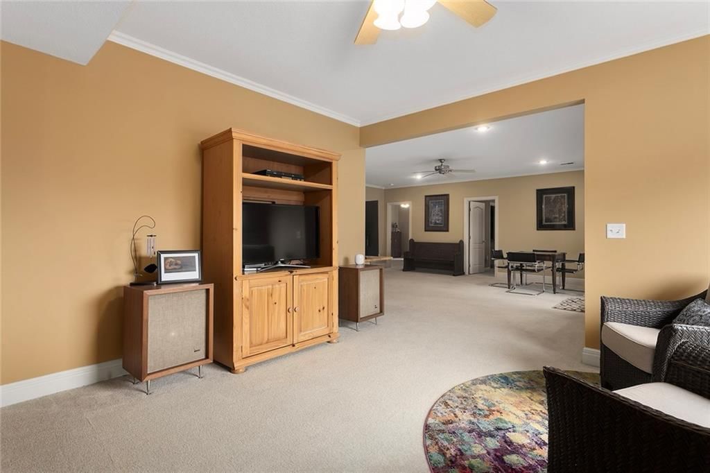 5701 NE Coral Drive — photo 26