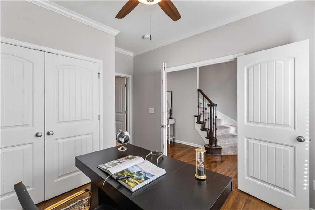 4450 Summit Street — photo 4
