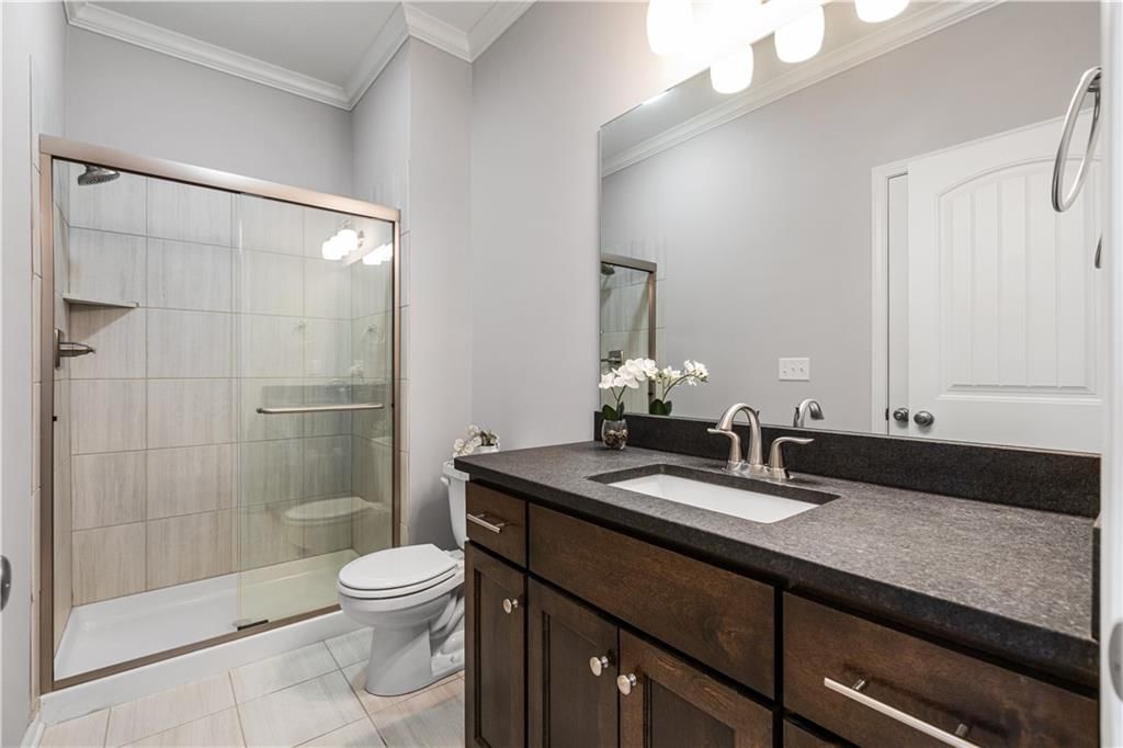 4450 Summit Street — photo 8