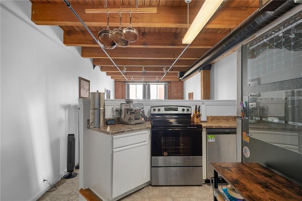 700 Broadway Boulevard — photo 20