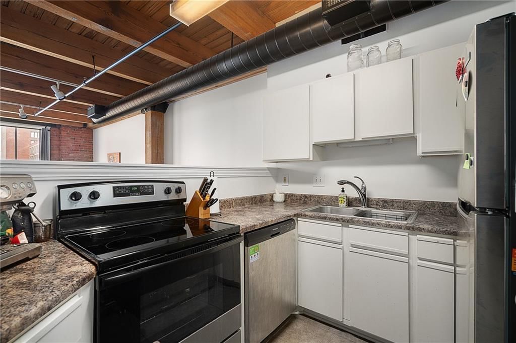 700 Broadway Boulevard — photo 21
