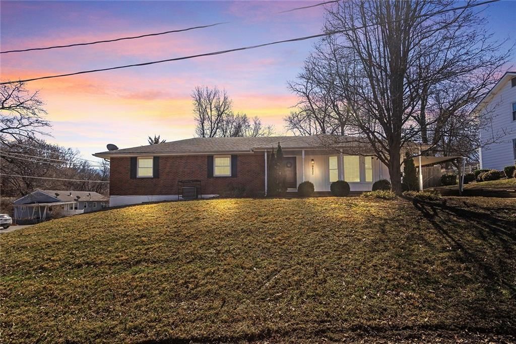 9807 Jewell Court — photo 2
